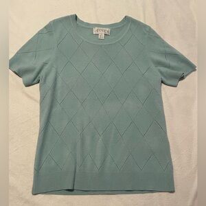 Short sleeve sweater